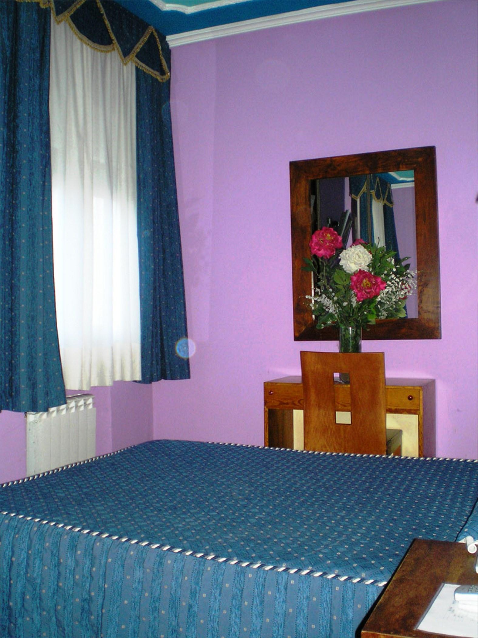 Auto Check In Hotel Las Nieves Jaca Extérieur photo